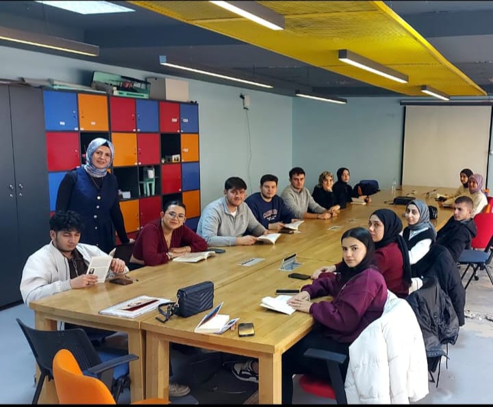 Our college students came together at the book reading event they started with the slogan "One book, a thousand lives: Start reading, expand your world!"